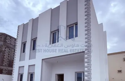 Villa - 6 Bedrooms - 5 Bathrooms for sale in Al Nuaija Street - Al Nuaija - Doha