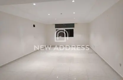 Apartment - 1 Bedroom - 2 Bathrooms for rent in The Villas - Qatar Entertainment City - Lusail