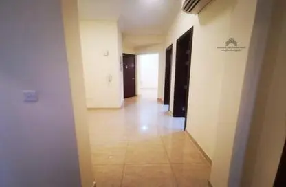 Apartment - 2 Bedrooms - 2 Bathrooms for rent in Al Mansoura - Al Mansoura - Doha