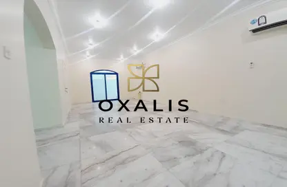 Villa - 5 Bedrooms - 3 Bathrooms for rent in Dareem Street - Al Hilal East - Al Hilal - Doha