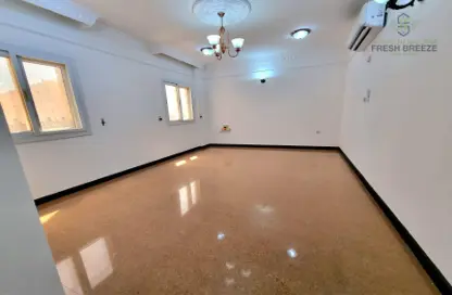 Apartment - 1 Bedroom - 1 Bathroom for rent in Jaidah Square - Umm Ghuwalina - Umm Ghuwailina - Doha