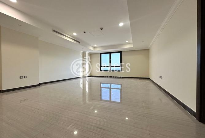 Apartment - 1 Bedroom - 1 Bathroom for rent in East Porto Drive - Porto Arabia - The Pearl Island - Doha