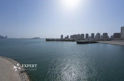 Apartment - 1 Bedroom - 2 Bathrooms for sale in Viva West - Viva Bahriyah - The Pearl Island - Doha