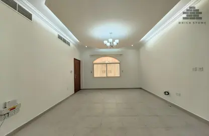 Apartment - 2 Bedrooms - 2 Bathrooms for sale in Al Mansoura - Al Mansoura - Doha