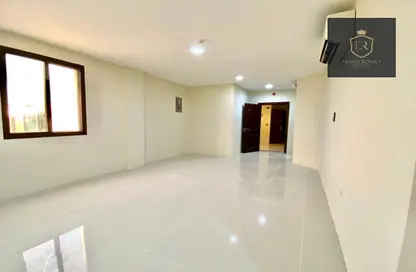 Empty Room image for: Apartment - 3 Bedrooms - 2 Bathrooms for rent in Regency Residence Airport - Regency Residence Airport - Old Airport Road - Doha, Image 1