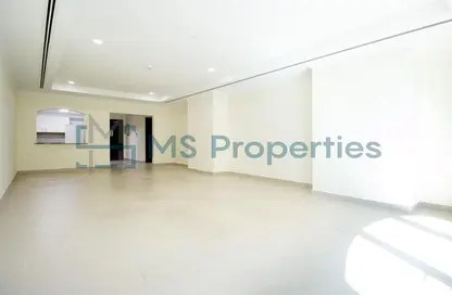 Apartment - 1 Bedroom - 2 Bathrooms for rent in West Porto Drive - Porto Arabia - The Pearl Island - Doha