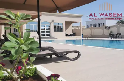 فيلا - 5 غرف نوم - 6 حمامات للايجار في الغرافة - الغرافة - الدوحة