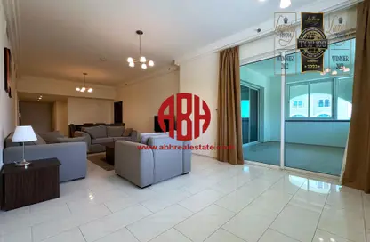 Apartment - 2 Bedrooms - 3 Bathrooms for rent in Tower 6 - Viva Bahriyah - The Pearl Island - Doha