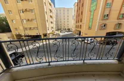 Apartment - 2 Bedrooms - 3 Bathrooms for rent in Fereej Bin Mahmoud North - Fereej Bin Mahmoud - Doha