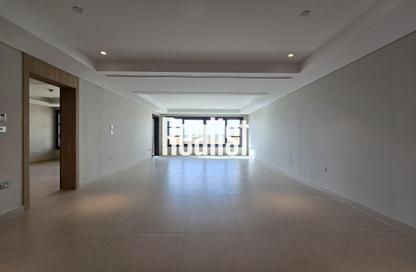 Townhouse - 2 Bedrooms - 3 Bathrooms for rent in Tower 30 - Porto Arabia - The Pearl Island - Doha