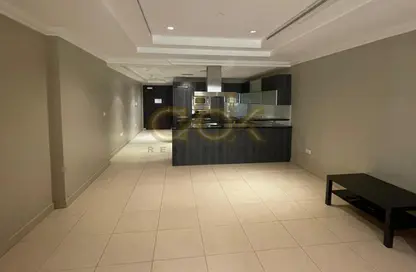 Apartment - 1 Bathroom for rent in East Porto Drive - Porto Arabia - The Pearl Island - Doha