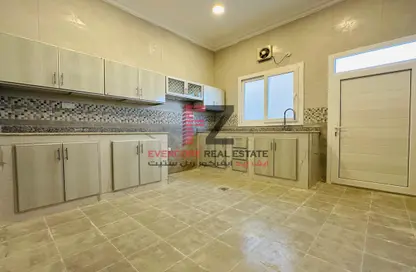 Compound - 7 Bedrooms - 6 Bathrooms for rent in Al Markhiya Street - Al Markhiya - Doha