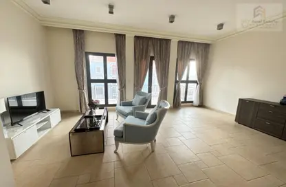 Apartment - 1 Bedroom - 2 Bathrooms for rent in Nobili - Qanat Quartier - The Pearl Island - Doha