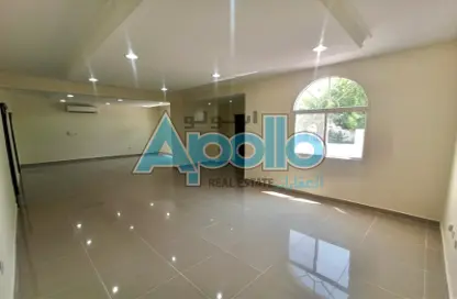 Villa - 4 Bedrooms - 4 Bathrooms for rent in Ain Khaled - Ain Khaled - Doha