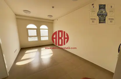 Apartment - 1 Bedroom - 2 Bathrooms for rent in Umm Al Shebram Street - Fereej Abdul Aziz - Doha