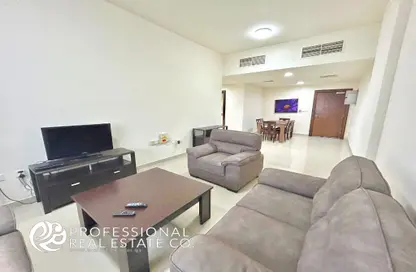 Apartment - 5 Bedrooms - 6 Bathrooms for rent in Al Rayyan Road - Al Sadd - Doha