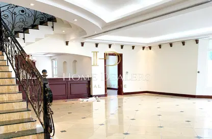 Villa - 4 Bedrooms - 3 Bathrooms for rent in West Gate - West Bay Lagoon - Doha