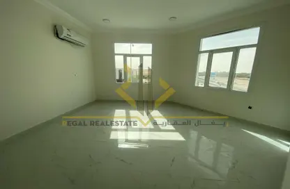 Apartment - 2 Bedrooms - 1 Bathroom for rent in Fereej Kulaib - Doha