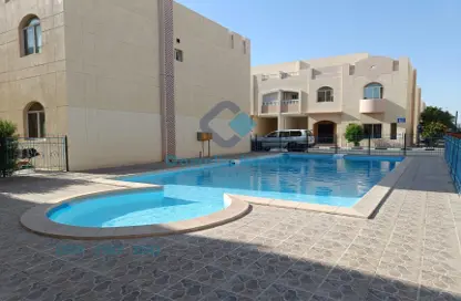 Compound - 5 Bedrooms - 4 Bathrooms for rent in Umm Al Seneem Street - Ain Khaled - Doha