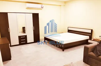 Apartment - 1 Bathroom for rent in Tawar Compound - Al Duhail - Al Duhail - Doha