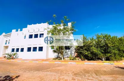 Villa - 5 Bedrooms - 7 Bathrooms for rent in South Gate - West Bay Lagoon - Doha