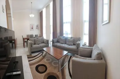 Apartment - 2 Bedrooms - 3 Bathrooms for rent in City Center Towers - West Bay - Doha