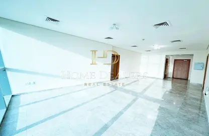 Apartment - 2 Bedrooms - 2 Bathrooms for rent in Zig Zag Tower B - Zig Zag Towers - West Bay - Doha