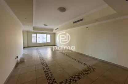 Apartment - 2 Bedrooms - 3 Bathrooms for rent in East Porto Drive - Porto Arabia - The Pearl Island - Doha