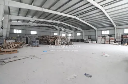 Warehouse - Studio - 2 Bathrooms for sale in East Industrial Street - Birkat Al Awamer - Al Wakra