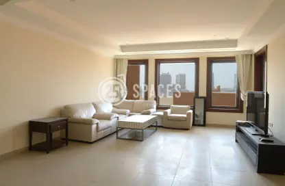 Townhouse - 2 Bedrooms - 3 Bathrooms for rent in Porto Arabia Townhouses - Porto Arabia - The Pearl Island - Doha