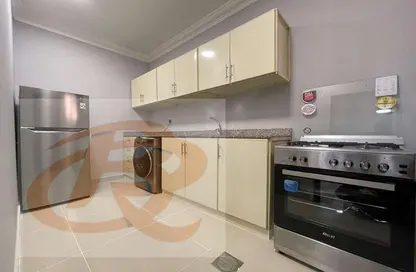 Apartment - 2 Bedrooms - 2 Bathrooms for rent in Umm Ghuwailina - Doha