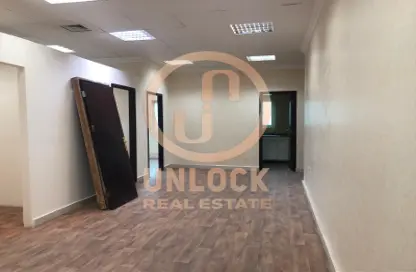 Office Space - Studio - 2 Bathrooms for rent in Ramada Commercial Building - Al Rawabi Street - Al Muntazah - Doha