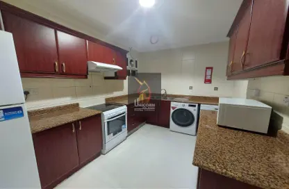 Apartment - 2 Bedrooms - 2 Bathrooms for rent in Al Nasr Street - Al Nasr - Doha