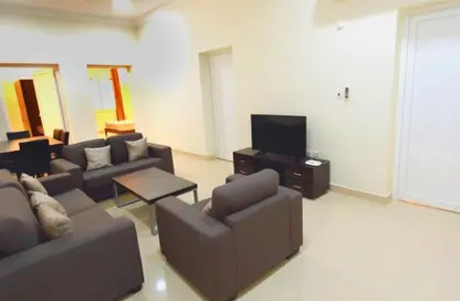 Apartment - 2 Bedrooms - 2 Bathrooms for rent in Muaither South - Muaither Area - Doha