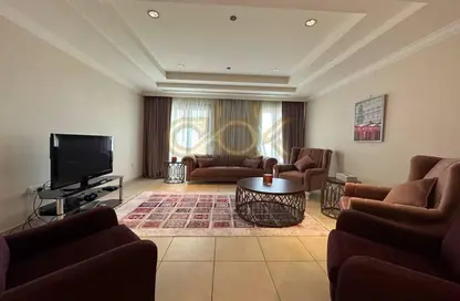 Apartment - 1 Bedroom - 2 Bathrooms for sale in East Porto Drive - Porto Arabia - The Pearl Island - Doha