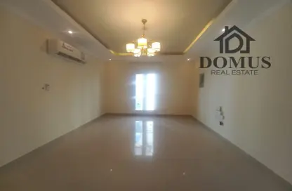 Apartment - 3 Bedrooms - 2 Bathrooms for rent in Thabit Bin Zaid Street - Al Mansoura - Doha