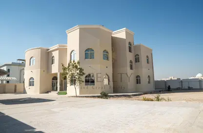 Villa for rent in Al Dafna - Al Dafna - Doha