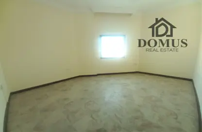 Apartment - 3 Bedrooms - 2 Bathrooms for rent in Thabit Bin Zaid Street - Al Mansoura - Doha