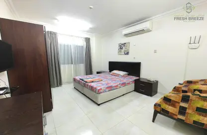 Apartment - 1 Bathroom for rent in Umm Ghwailina Comm - Umm Ghuwalina - Umm Ghuwailina - Doha