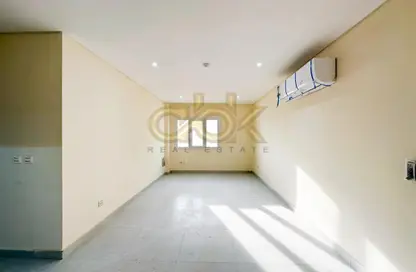 Whole Building - Studio for rent in Al Wakra - Al Wakra - Al Wakrah - Al Wakra