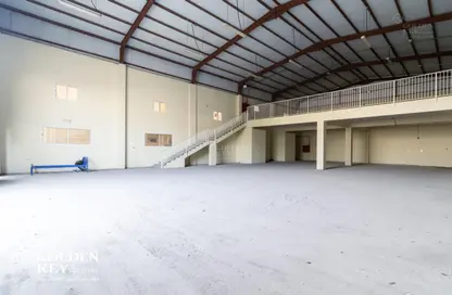 Warehouse - Studio - 2 Bathrooms for rent in Industrial Area 1 - Industrial Area - Doha