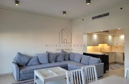 Apartment - 1 Bedroom - 2 Bathrooms for rent in Qanat Quartier - The Pearl Island - Doha