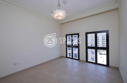 Apartment - 1 Bedroom - 2 Bathrooms for rent in Teatro - Qanat Quartier - The Pearl Island - Doha