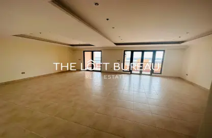 Apartment - 2 Bedrooms - 2 Bathrooms for rent in East Porto Drive - Porto Arabia - The Pearl Island - Doha