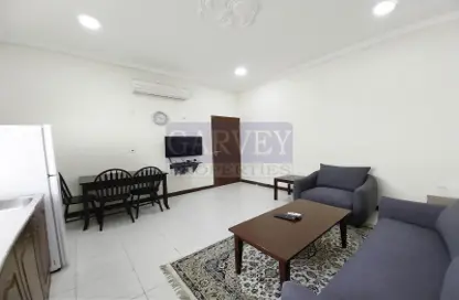 Apartment - 1 Bedroom - 1 Bathroom for rent in Umm Al Seneem Street - Ain Khaled - Doha