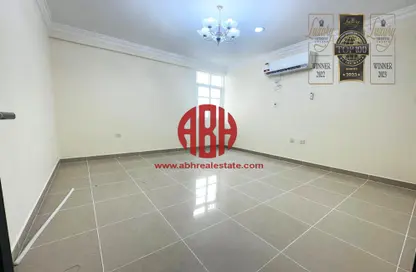 Apartment - 3 Bedrooms - 3 Bathrooms for rent in Al Nasr Street - Al Nasr - Doha