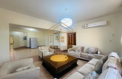 Apartment - 3 Bedrooms - 3 Bathrooms for rent in Al Sadd Road - Al Sadd - Doha