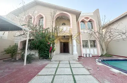 Villa - 5 Bedrooms - 6 Bathrooms for rent in Al Duhail - Al Duhail - Doha