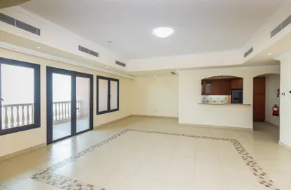 Apartment - 2 Bedrooms - 3 Bathrooms for sale in Tower 29 - Viva Bahriyah - The Pearl Island - Doha