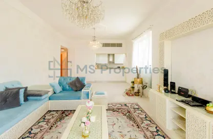 Apartment - 2 Bedrooms - 3 Bathrooms for rent in Viva East - Viva Bahriyah - The Pearl Island - Doha